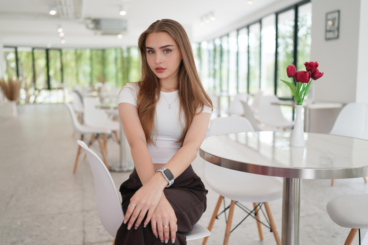 Эскорт на прием в Украине: как сопровождение помогает чувствовать себя увереннее и спокойнее